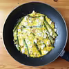 Omlet ze szparagami i białym serem