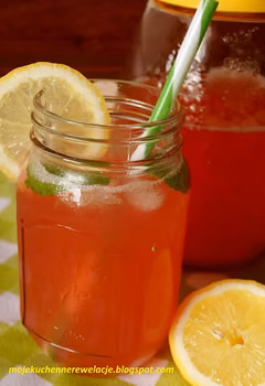 Lemoniada z rabarbaru