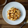 Mini galette z jabłkami i solonym karmelem