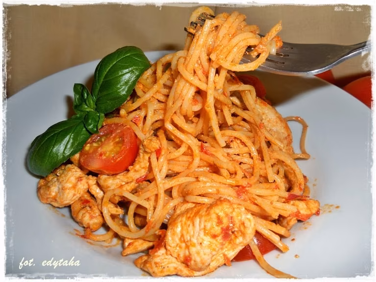 Spaghetti z kurczakiem