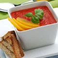 Pomidorowy chłodnik z brzoskwinią (Thermomix)