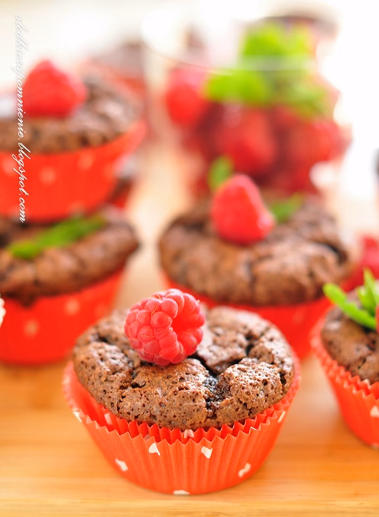 BABECZKI BROWNIES Z MALINAMI