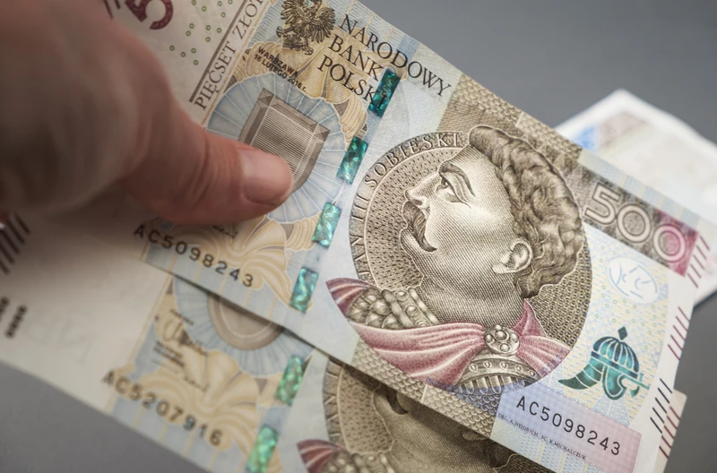 Od 1 marca zmiany w 500 plus! Więcej osób będzie mogło pobierać świadczenie