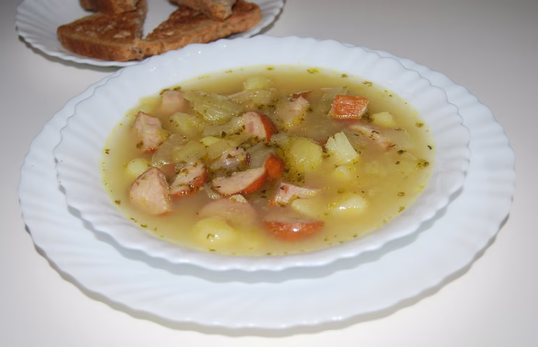 Zupa cebulowa po wiejsku