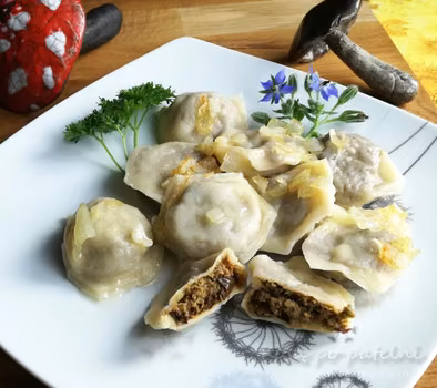 Pierogi z mięsem i grzybami