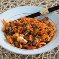 Keto makaron stir-fry - moderncavegirl.pl
