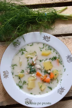 Zupa koperkowa z ziemniakami