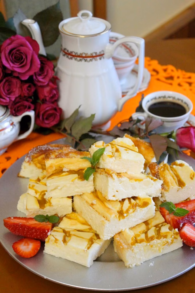 Waniliowy sernik z mango