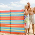 Parawany na polskich plażach – dlaczego się grodzimy? Odpowiedź leży w naszej historii