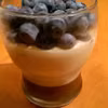 Kawowo-kokosowa panna cotta z borówkami