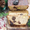 Pasztet ze śliwkami i pistacjami