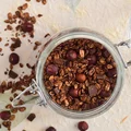 Granola czekoladowa z orzechami laskowymi