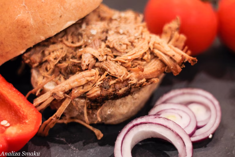 Szarpana wieprzowina "pulled pork"