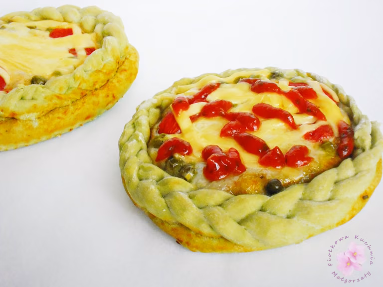 Zielone pizzernki z warkoczami