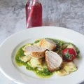Makaron z pesto i polędwicą