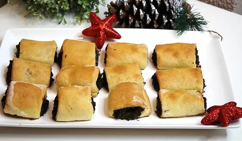Drożdżowe pwszteciki z pieczarkami