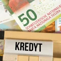 WAŻNE: Przełomowy wyrok dla frankowiczów! Co teraz z ich kredytami?
