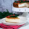 Sernik bananowy z masą kajmakową i orzechami w karmelu