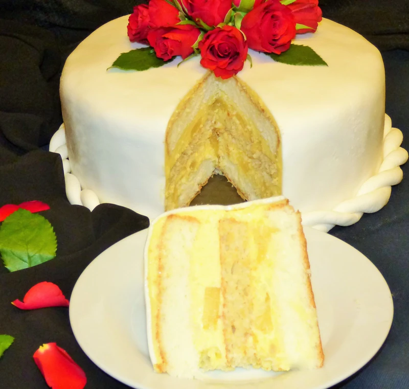 Tort ananasowo- kokosowy