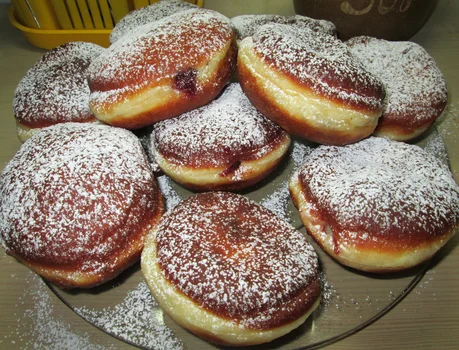 Pyszne, leciutkie pączki na jogurcie-idealne na tłusty czwartek