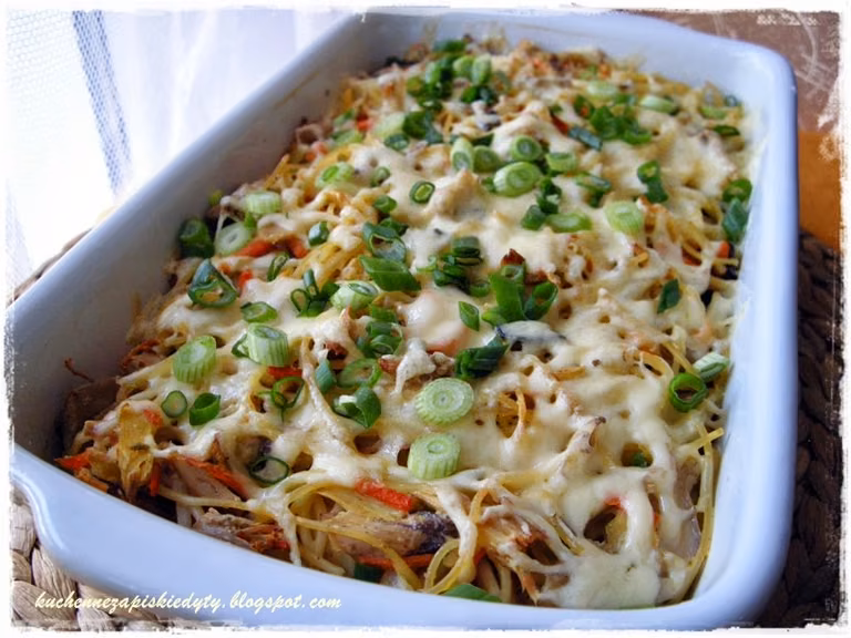 Spaghetti zapiekane z kurczakiem