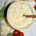 Prosta pasta kanapkowa (z suszoną cebulą)