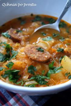 Kapuśniak z chorizo