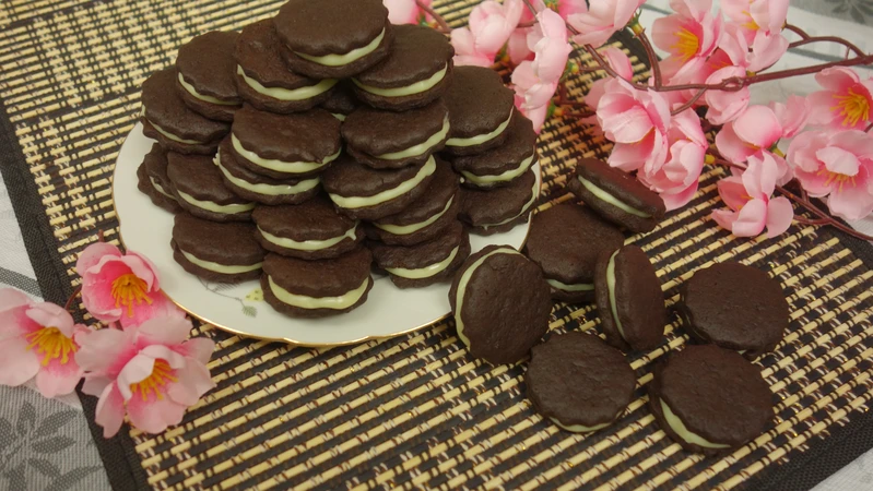 Domowe ciastka Oreo