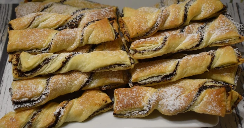 Chruściki francuskie z makiem