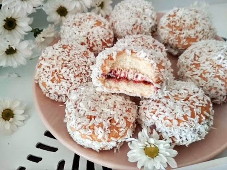 Ciastka biszkoptowe z dżemem i mascarpone
