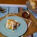 Tort bezowy z kawowym kremem