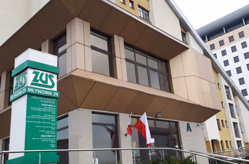 ZUS przypomina: Ten dokument tylko do 31 października! Jego brak to wstrzymanie lub zwrot świadczenia rodzinnego