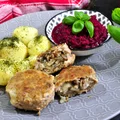 Kotlety mielone z mozzarellą i pieczarkami