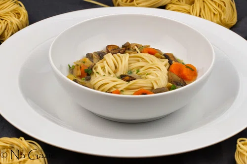 Zupa pieczarkowa z makaronem