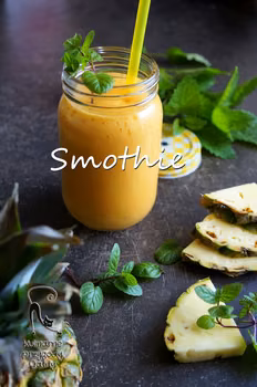 Smoothie ananasowe z mango i cytrusami