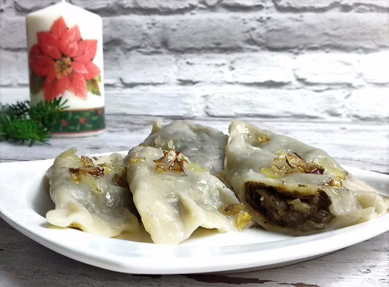 Pierogi z kapustą i grzybami – bez nich nie ma Wigilii