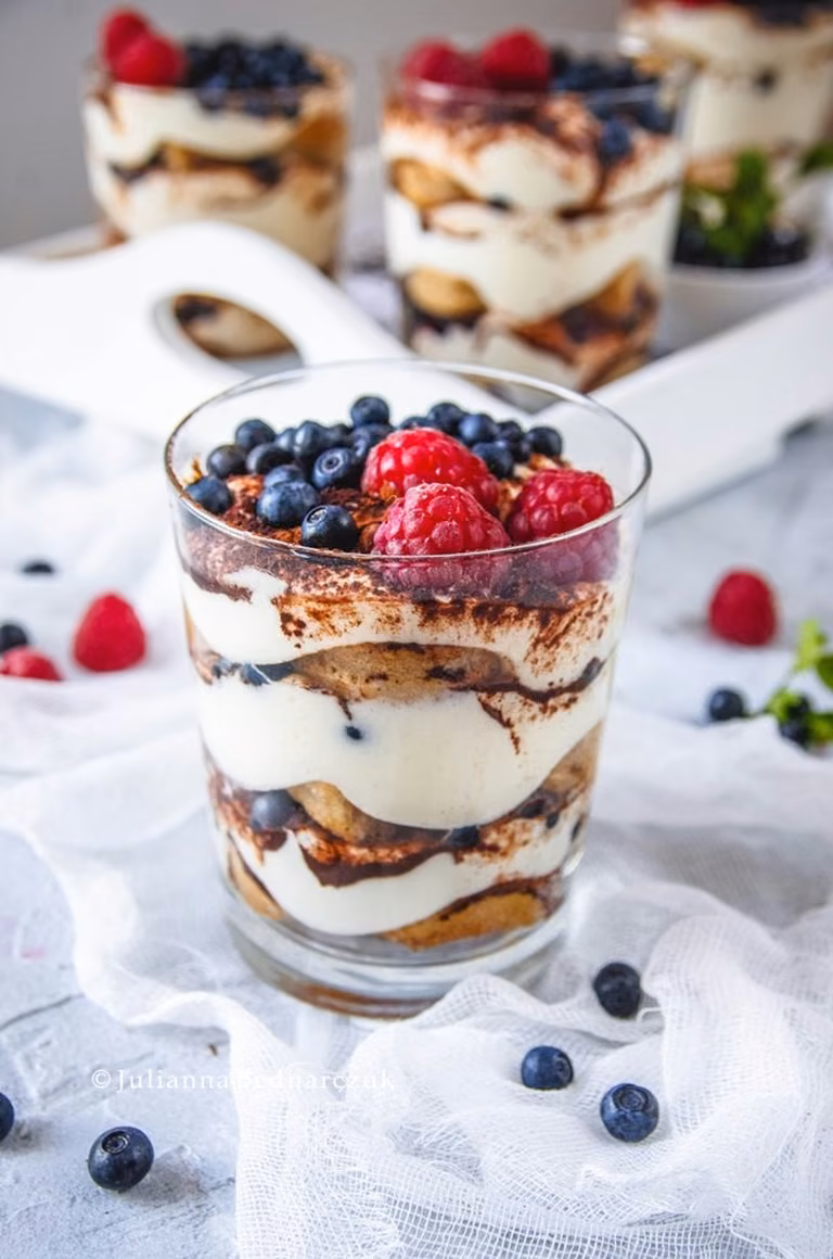 tiramisu z jagodami