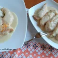 Grillowane polędwiczki z kurczaka w jasnym sosie śmietanowym.