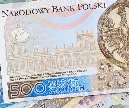 Zmiany w przyznawaniu świadczenia 500 + dla seniora!  Więcej osób będzie mogło uzyskać dofinansowanie.
