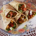 Tortilla z kurczakiem i warzywami (rollo kebab)