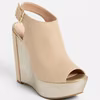 Buty na koturnie