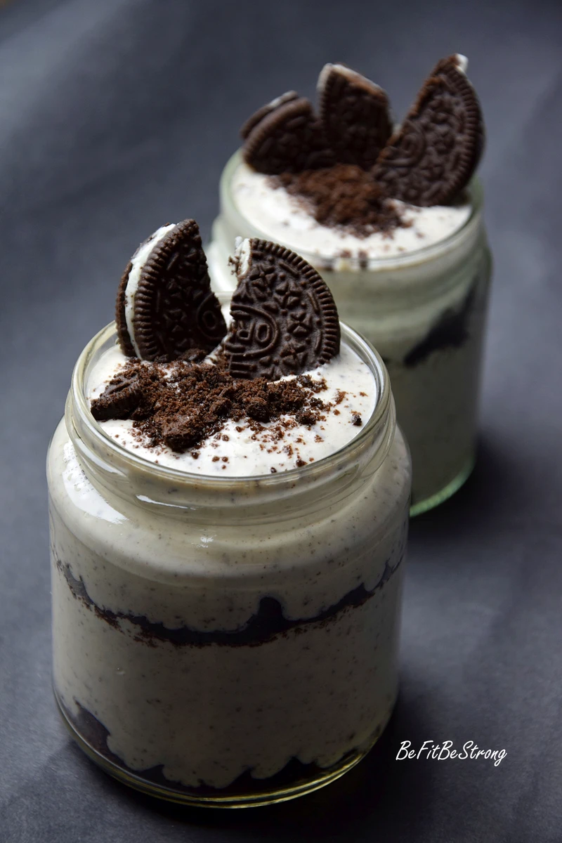 Odchudzony deser Oreo w słoiczku