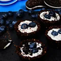 Babeczki Oreo z twarożkiem i borówkami