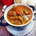 Gulasz wieprzowy z pieczarkami i marchewką