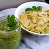 Pesto z cukinii.