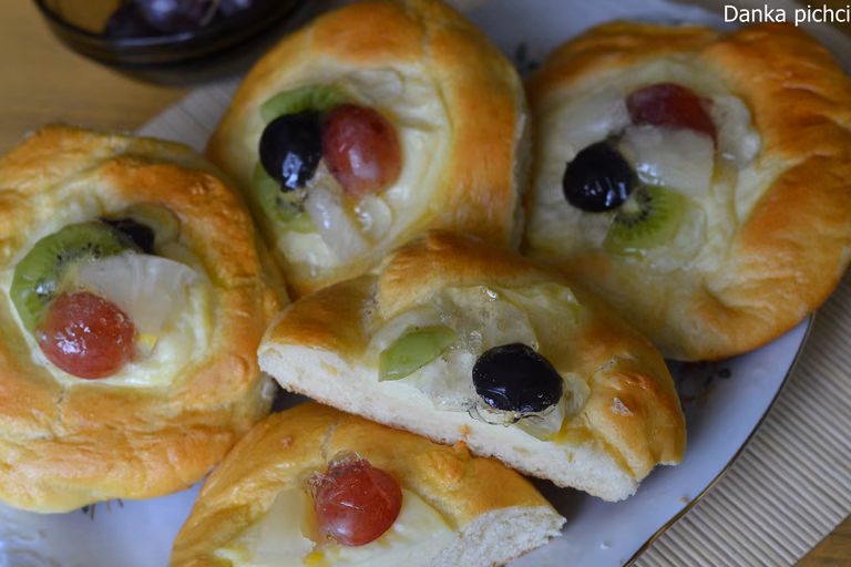 Drożdżówki z budyniem