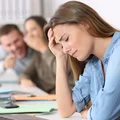 5 najczęstszych błędów, jakie popełniamy w ocenianiu ludzi!