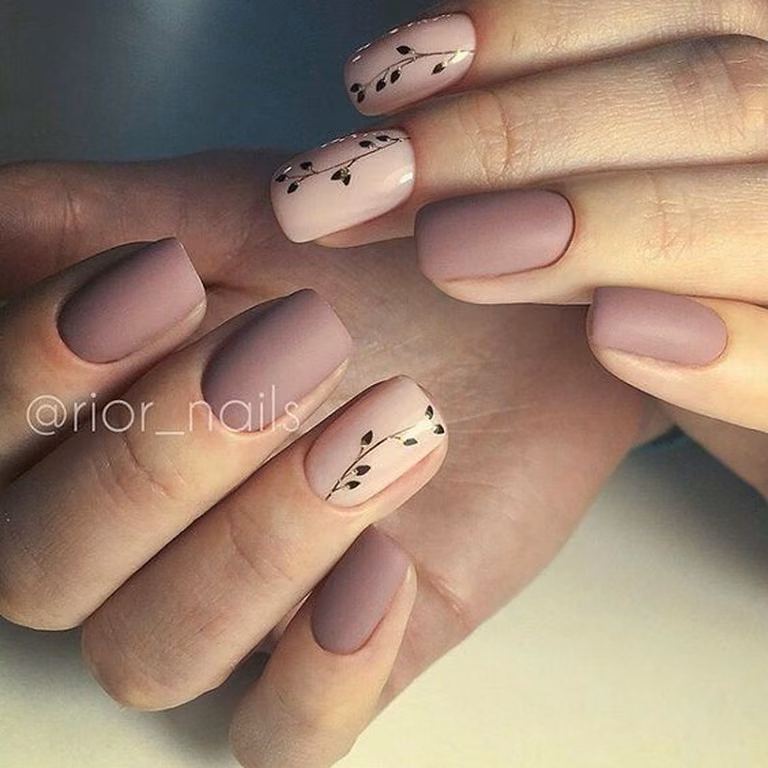 Śliczny manicure
