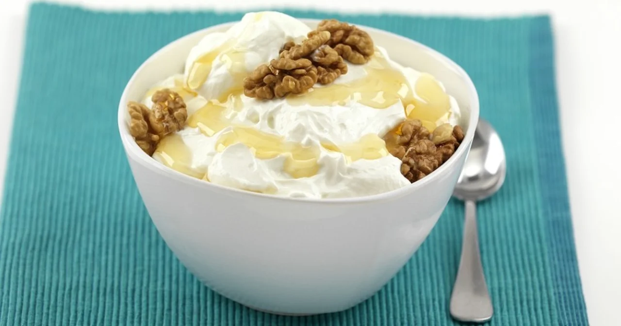 Dlaczego warto jeść jogurt grecki – 5 najważniejszych powodów!