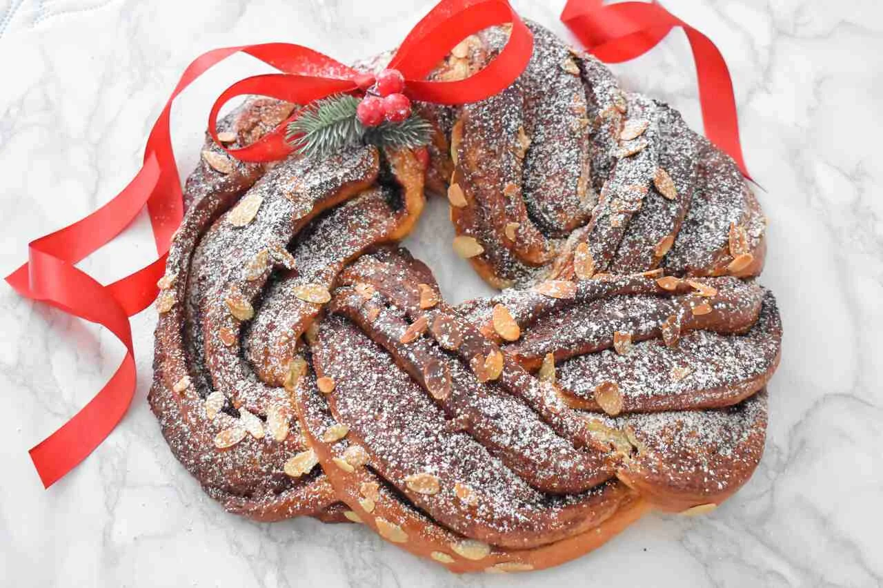 Świąteczny wieniec piernikowy